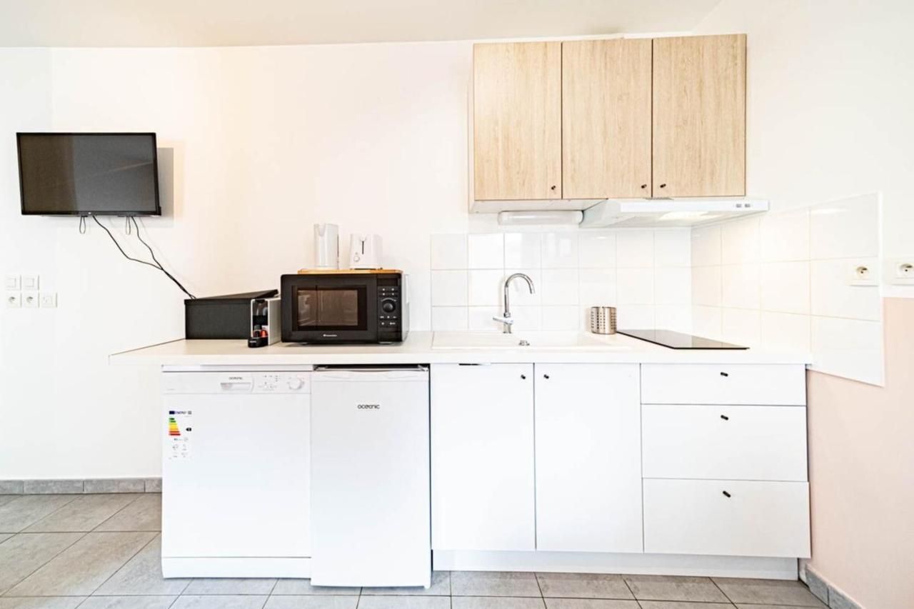 Le Petit Montel- Studio Avec Garage-Metro Valmy Lyon Zewnętrze zdjęcie